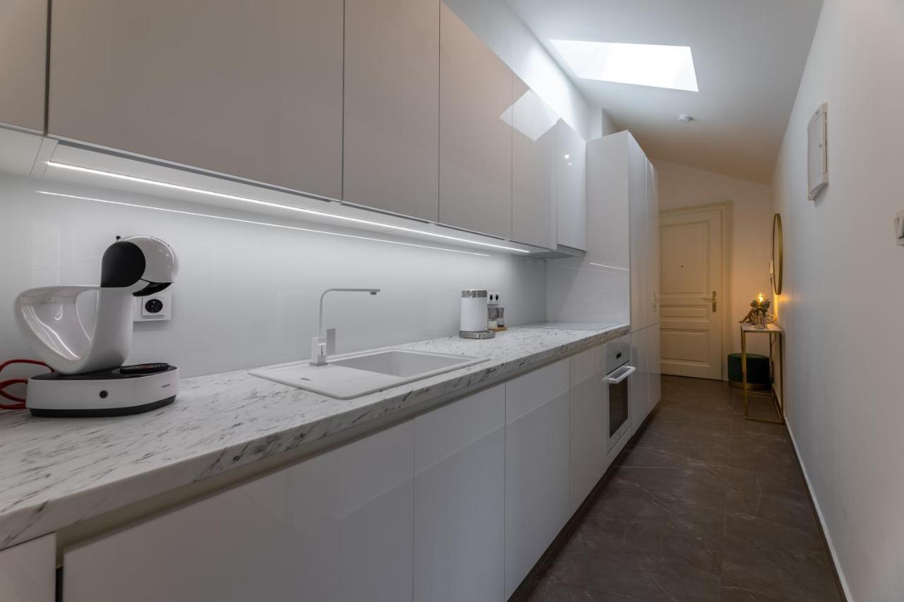 Luxurious, Charming Studio Perfect For Couples Praga Esterno foto