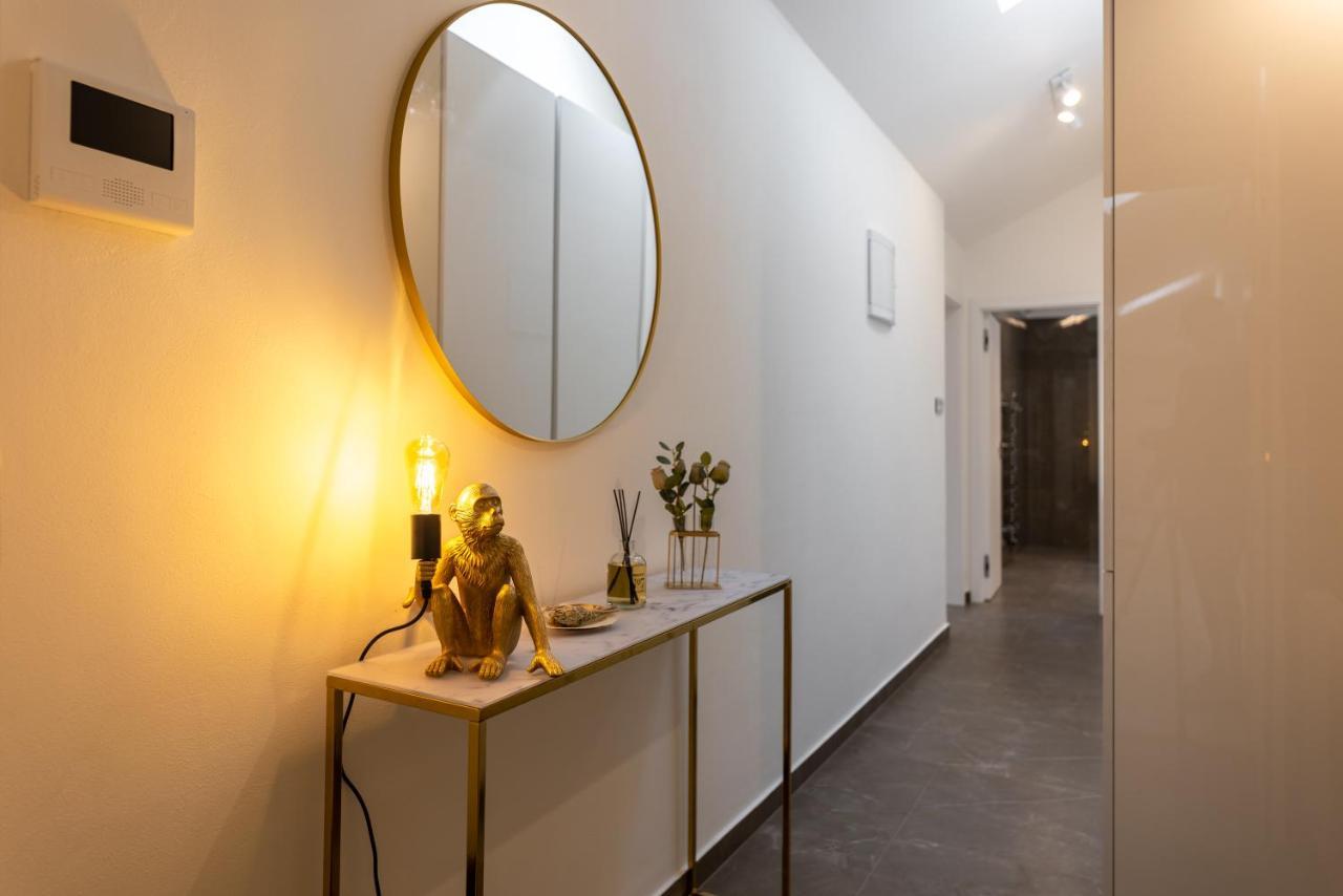 Luxurious, Charming Studio Perfect For Couples Praga Esterno foto